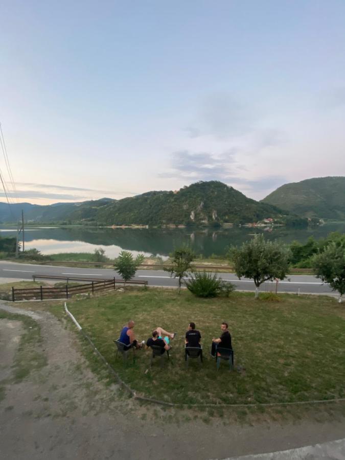 Dijanin Konak Zvornik Exteriér fotografie